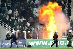 ΠΑΟ-ΟΣΦΠ 0-1: Οριστική διακοπή του αγώνα.Με μηδενισμό και αφαίρεση βαθμών κινδυνεύει ο ΠΑΟ
