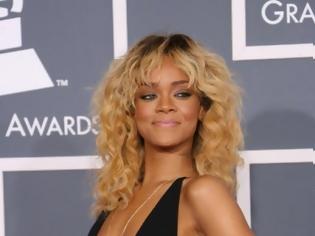 Φωτογραφία για H Rihanna ετοιμάζει τη δική της συλλογή ρούχων