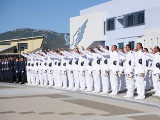 Φωτογραφία για Οργή στις Ε.Δ. για τους αλλοδαπούς αξιωματικούς