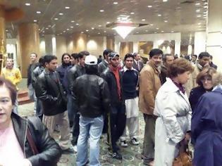 Φωτογραφία για Εξαρθρώθηκε Πακιστανική οργάνωση διακίνησης λαθρομεταναστών μέσω του αεροδρομίου Ελευθέριος Βενιζέλος!!!