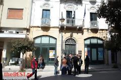Ανάκληση άδειας στην Αχαϊκή από την ΤτΕ-Κόσμος έξω από την κλειστή τράπεζα
