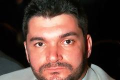 ΕΤΟΙΜΑΖΕΤΑΙ ΝΑ ΤΗΝ ΚΑΝΕΙ...
