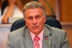 Ψωμιάδης υπέρ των αστυνομικών