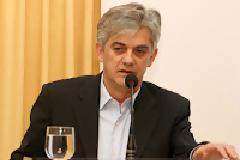 Επέστρεψε στο ΠΑΣΟΚ ο διαγραφείς Χρ. Κατσούρας, ψηφίζοντας στις εσωκομματικές εκλογές!