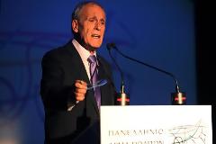 «Το χρέος δεν μειώνεται, η Δημοκρατία κομματιάζεται»