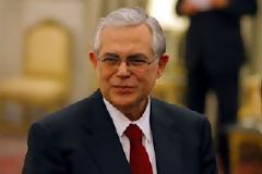 Δεν αποκλείει να είναι πρωθυπουργός και μετά τις εκλογές ο Παπαδήμος