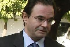 Προσπέρασε και το fast track ο Παπακωνσταντίνου