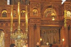 Ο Ιερέας που «μεταφράζει» το Ευαγγέλιο στη Νοηματική