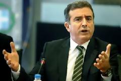 Χρυσοχοΐδης: Όποιος πειράξει τους επισήμους, θα συλλαμβάνεται επιτόπου!