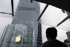 Μέρισμα στους μετόχους θα δώσει για πρώτη φορά η Apple