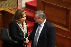 Κούρεμα 30% στα δάνεια των φυσικών προσώπων ζητάνε Κατσέλη-Κατσανίδης