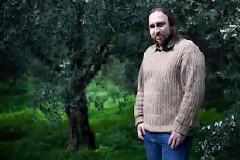 Για κατάστημα e-shop, ζήτησαν ακτινογραφία πνευμόνων και δείγμα κοπράνων!