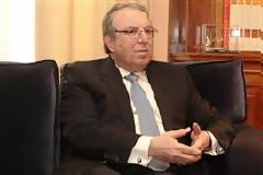 Γ. Μπαμπινιώτης: Εγκαίρως στα σχολεία τετράδια πανελλαδικών και βιβλία