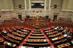 Θα βρεθούν, απόψε, Ελληνες βουλευτές, που θα αντισταθούν στη λεηλασία της χώρας;