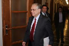 ΣΥΝΕΔΡΙΑΖΕΙ ΕΚ ΝΕΟΥ ΤΟ ΥΠΟΥΡΓΙΚΟ ΣΥΜΒΟΥΛΙΟ