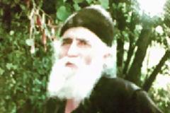 ΓΕΡΩΝ ΠΑΪΣΙΟΣ: ΗΡΘΕ ΚΑΙ ΜΟΥ ΑΝΕΠΤΥΞΕ ΤΗΝ ΘΕΩΡΙΑ ΤΟΥ ΔΑΡΒΙΝΟΥ…ΚΛΟΝΙΣΤΗΚΑ ΤΟΤΕ…