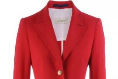 Πως θα φορέσετε σωστά το κόκκινο σακάκι;