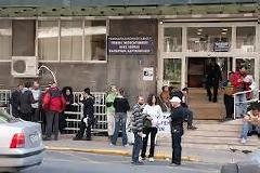 Κίνημα Δεν Πληρώνω - Μαζί με γιατρούς του 7ου θεραπευτηρίου ΙΚΑ και κατοίκους Πατησίων σε παρέμβαση στη διοίκηση του νοσοκομείου Αγία Όλγα [video]