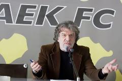 Γ. ΒΟΥΡΟΣ: Προχωράω μόνος μου για το γήπεδο της ΑΕΚ