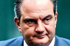 Ποιοι ήθελαν τελικά την ανατροπή του Κ. Καραμανλή