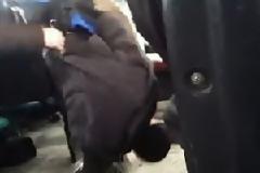 Γιατί δεν πρέπει να κοιμάστε στο λεωφορείο...[VID]