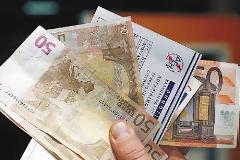 Η ΔΕΗ εισπράττει παράνομα χαράτσι που έχει καταργηθεί με νόμο!