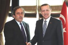 «Δώστε μας το EURO 2020»!