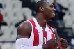 «Τάπα» και σε οπαδούς από Ντόρσεϊ (vid)