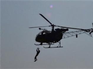 Φωτογραφία για Έλα ρε!!!Δεν γίνονται μόνο στην Ελλάδα αποδράσεις με ελικόπτερο