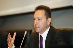 ΣΤΟΥΡΝΑΡΑΣ: ''Ο ΠΑΠΑΝΔΡΕΟΥ ΓΝΩΡΙΖΕ ΓΙΑ ΤΟ ΕΛΛΕΙΜΜΑ. ΕΓΩ ΤΟΥ ΤΟ ΕΙΠΑ''
