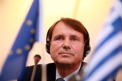Ανοιχτή επιστολή προς . Κύριο    Χ. Ράιχενμπαχ      Ελέω  Μνημονίων & Δοσιλόγων Υπερ-Πρωθυπουργό