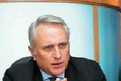 Έκρηξη Ραγκούση για το νομοσχέδιο-έκτρωμα για τα ταξί