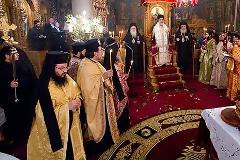 To απίστευτο «ρουσφέτι» που ζήτησε βουλευτίνα από μητροπολίτη