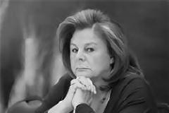 Δε θα κατέβει στις εκλογές η Λούκα; ...