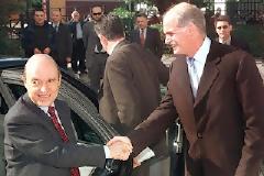 Βόμβα Σαχινίδη κατά Σημίτη – Παπανδρέου