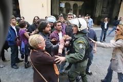 Στην παρέλαση της Αθήνας σημειώθηκαν μικροεπεισόδια