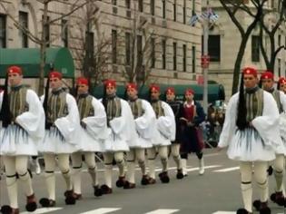 Φωτογραφία για «Φιλελληνική» η καθιερωμένη παρέλαση της 25ης Μαρτίου στη Νέα Υόρκη