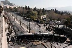 Τύφλα να ΄χει το Mercedes!...
