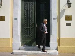 Φωτογραφία για Το «γλίτωσε» το αυτόφωρο ο διευθυντής της Τράπεζας της Ελλάδος στην Καλαμάτα...