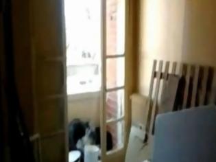 Φωτογραφία για VIDEO: Δείτε το διαμέρισμα του μακελάρη της Τουλούζ μετά την έφοδο!