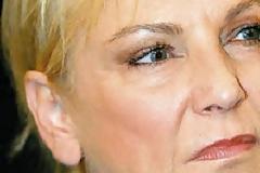 Φωτεινή Πιπιλή: «Η οικογένειά μου δεν ήθελε να γίνω πουτ@ν@»