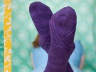 Φωτογραφία για Δείτε:Απίστευτο:Πώς να κάνεις κυματισμούς στα μαλλιά σου με μια κάλτσα!!(Video)