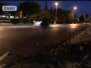 Φωτογραφία για Βίντεο από το φρικιαστικό τροχαίο της Λ.Ποσειδώνος..4 απανθρακωμένοι νεκροί!
