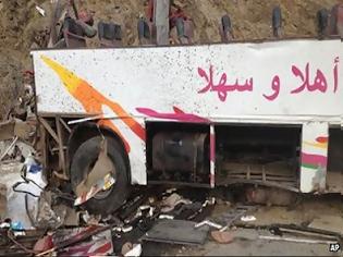 Φωτογραφία για Τραγωδία στο Μαρόκο! 42 νεκροί από πτώση λεωφορείου!