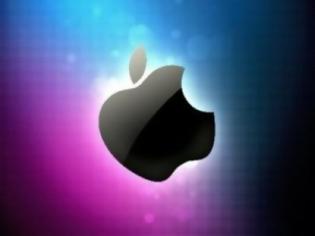 Φωτογραφία για Σε «θέση μάχης» η Apple