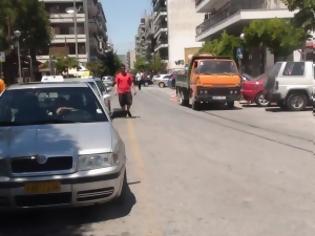 Φωτογραφία για Αργοπεθαίνουν οι οδηγοί ταξί του Νομού Μαγνησίας [video]