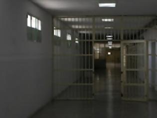 Φωτογραφία για Ένταση στις γυναικείες φυλακές Κορυδαλλού - Σέρβιραν στις κρατούμενες σούπα με...κατσαρίδες!