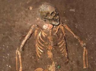 Φωτογραφία για Κορωπί: Βρήκαν ανθρώπινο σκελετό σε οικοδομή