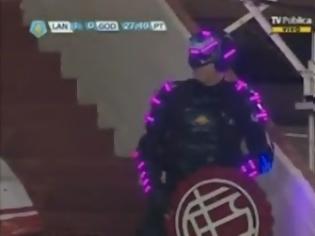 Φωτογραφία για ΕΝΑΣ SUPER ΗΡΩΑΣ ΣΤΟ ΓΗΠΕΔΟ! *ΒΙΝΤΕΟ*