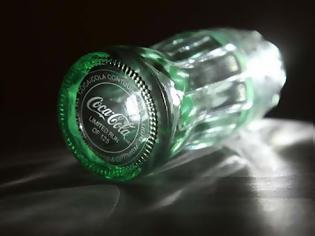 Φωτογραφία για To γυάλινο μπουκάλι της Coca-Cola και η ιστορία του!